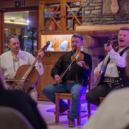 Helan Family & Hotel 4*