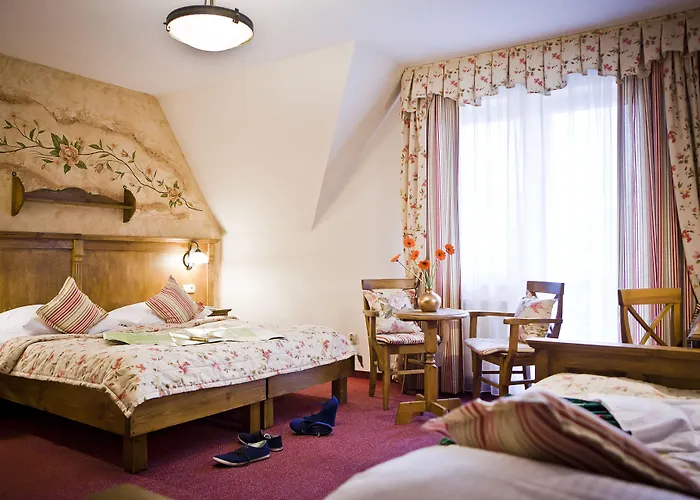 Otel Helan Family & 4*