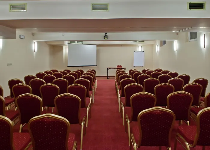 Hotel Helan Family &