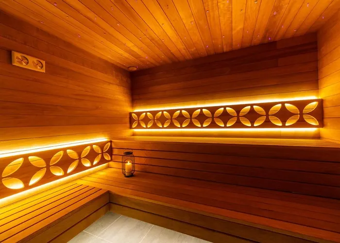 Helan Family & Otel 4*